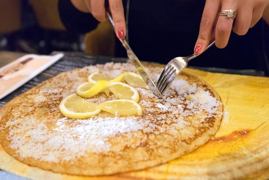 Amsterdam: Traditional Dutch Pancakes - The Dutch masters décor: why it is more than just decoration