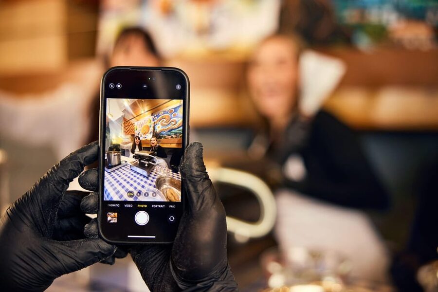 Amsterdam: Traditional Dutch Syrup Waffle Making Workshop - Who should book this Amsterdam stroopwafel class