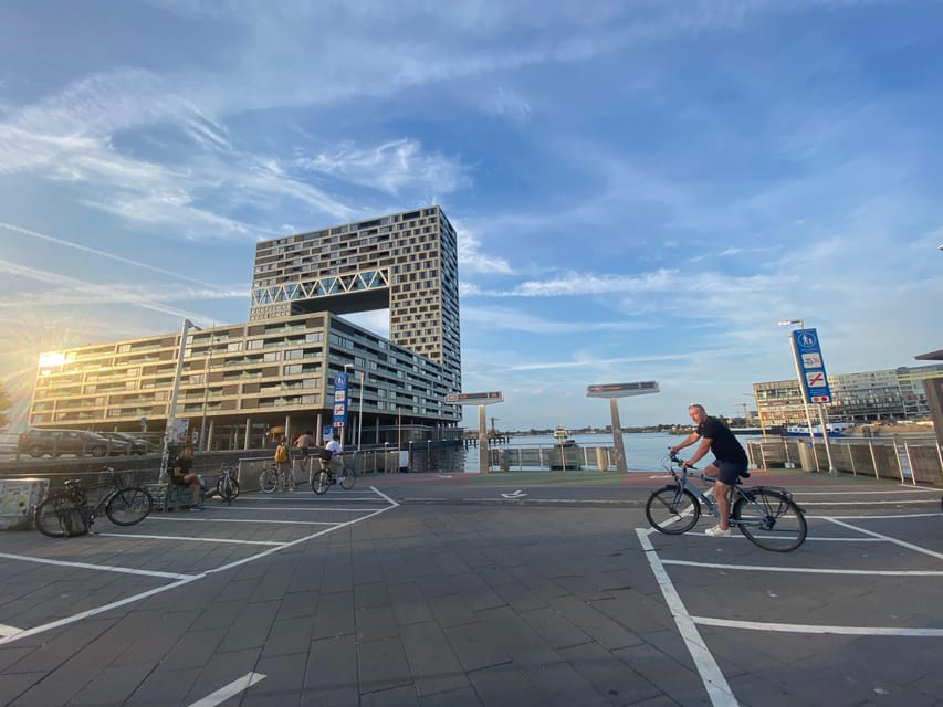Amsterdam: Urban Bike Tour, Graffiti Art & Magnet Fishing - The route through Centrum to Prinseneiland and Jordaan, plus a real canal perspective