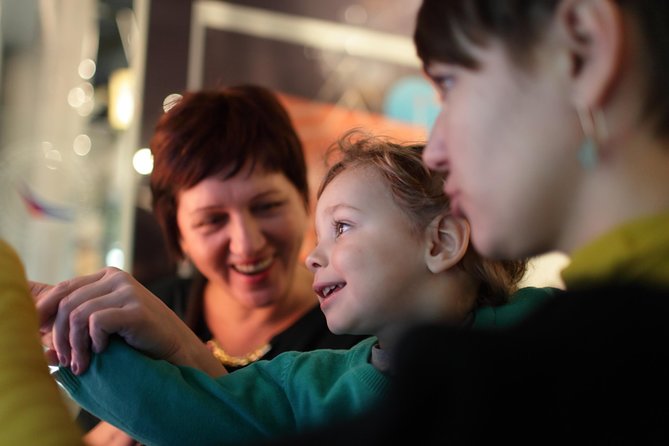 Amsterdam Van Gogh Museum Private Tour for Kids & Families - Key things to know before you go