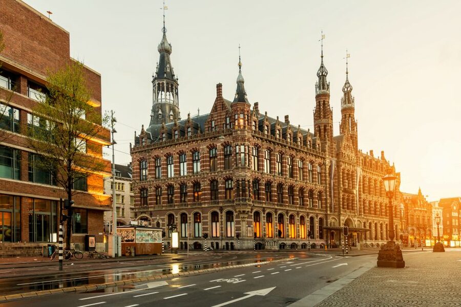 Amsterdam Walking Tour and Canal Cruise - The 60-Minute Glass-Roof Canal Cruise, From Water Level