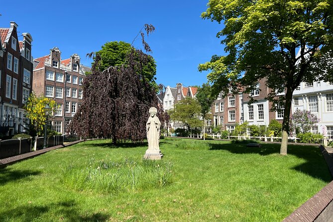 Amsterdam Walking Tour: Urban Legends & History with local guide - Should you book this Amsterdam Urban Legends & History walk?