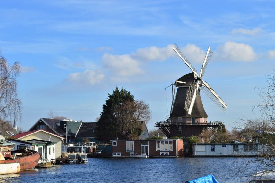 Amsterdam: Windmill Guided Tour - Climbing through the windmill and hearing local village stories