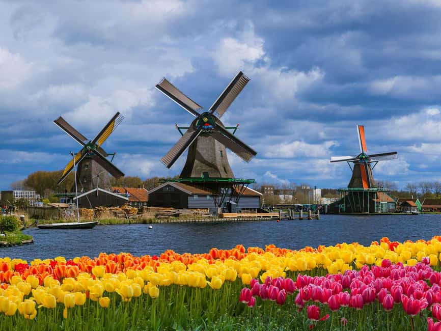 Amsterdam: Zaanse Schans, Cheese Tasting & Volendam Tour - Zaanse Schans Windmill Village: Walk It Your Way