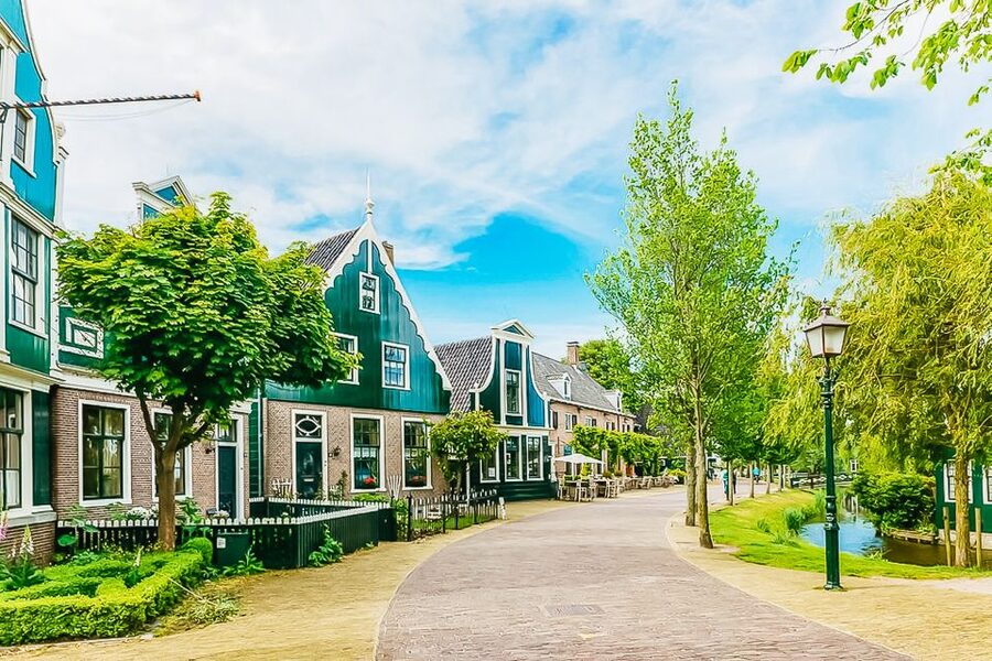 Amsterdam: Zaanse Schans, Edam, Volendam & Marken Bus Tour - Marken and the Polders: Land Reclaimed from the Sea