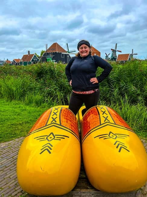 Amsterdam: Zaanse Schans Windmills & Zaandam E-Bike Tour - Zaanse Schans Time: Working Windmills, Cheese, and Clogs