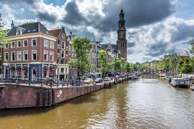 Anne Frank's Amsterdam Jewish History WWII Exclusive Guided Tour - Dam Square, Spinoza Monument: how Amsterdam politics and thought became dangerous