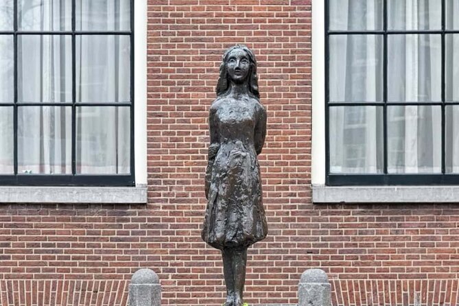 Anne Frank's Amsterdam Jewish History WWII Semi-Private 12ppl Max - Semi-private with max 12: why the group size is a real benefit