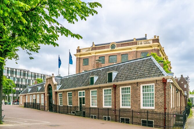 Anne Frank's Amsterdam Jewish History WWII Semi-Private 12ppl Max - Spinoza Monument: using philosophy to explain the longer timeline