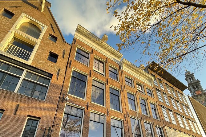 Anne Frank's Amsterdam Walking Tour - The 17th Century Church Stop: Visual Anchors Near the House