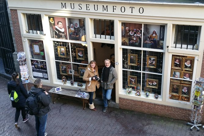 Become a Dutch Art Piece Photo Shoot in Amsterdam - Location tips for Eggertstraat 2 near public transport