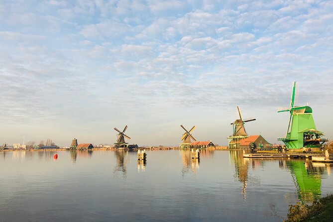 Best of Dutch Countryside: Giethoorn, Windmills, Secret Villages - Giethoorn: the canal cruise that turns the day into a memory