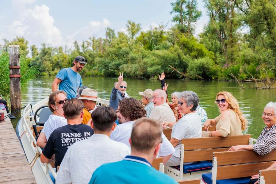 Biesbosch: National Park Cruise - Meeting at Baanhoekweg 25 and getting ready for a 75-minute cruise