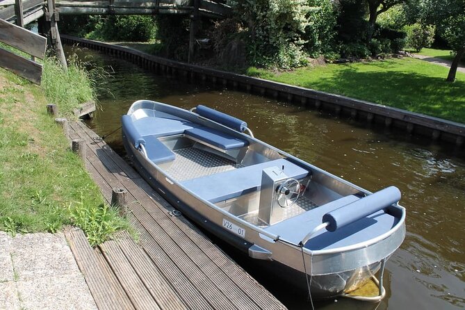 Boat Rental with Steering Wheel and Cushions - Choosing your time: 2, 3, 4, or 6 hours on the water