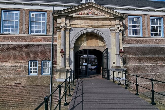 Breda Fun Puzzle Quest: True Lord Self-Guided Tour - The old city wall at Catharinastraat 81-27, and why it feels real