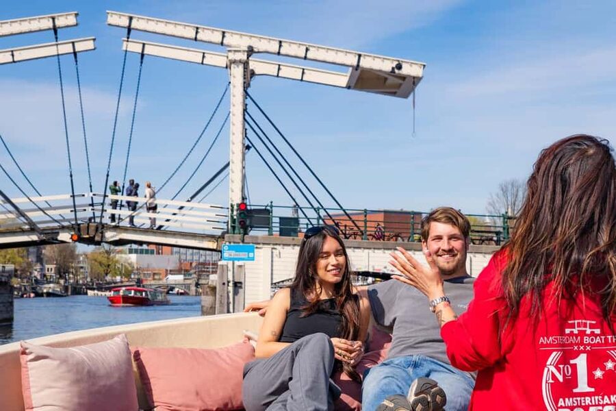 Cheese & Drinks Guided Amsterdam Boat Tour, All Inclusive - Who this tour is best for