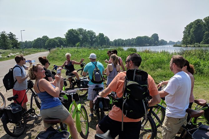 Countryside Bike Tour from Amsterdam: Cheese, Clogs & a Windmill - Leaving the City Fast: Why This Amsterdam Countryside Bike Tour Works