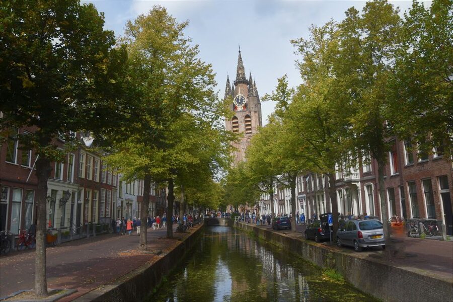 Delft: Private Historical and Cultural Guided Walking Tour - Delft Blue and the pottery stop where craft takes center stage