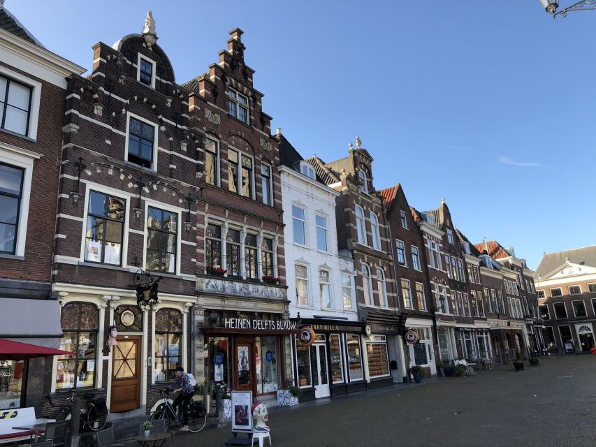 Delft: Private Historical and Cultural Guided Walking Tour - The 2.5 hour private format, pacing, and multilingual guides