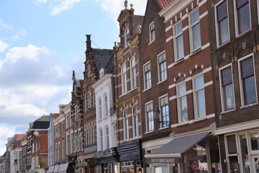 Delft: Private Historical and Cultural Guided Walking Tour - William of Orange mausoleum, and why it matters in Delft