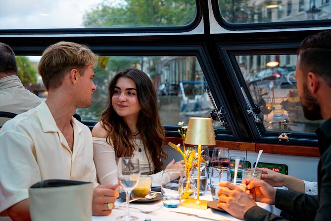 Dinner Canal Cruise Amsterdam: 4-Courses Including Drinks - 4-course dinner with beer, wine, and soft drinks included