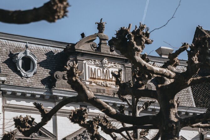 Discover Maastricht with a Smile! Culture, History and People - First steps in Stokstraat: how this tour starts and stays easy