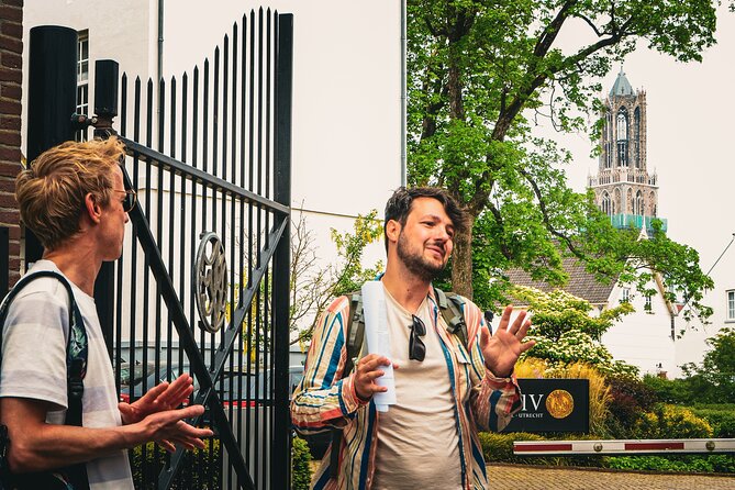 Discover Our Utrecht: Limited Group Size + Optional Extras - What the guide team brings to the experience