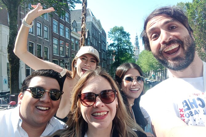 Discover the City Centre of Amsterdam - Getting Your Bearings at Dam Square and the Oldest Canal Lines