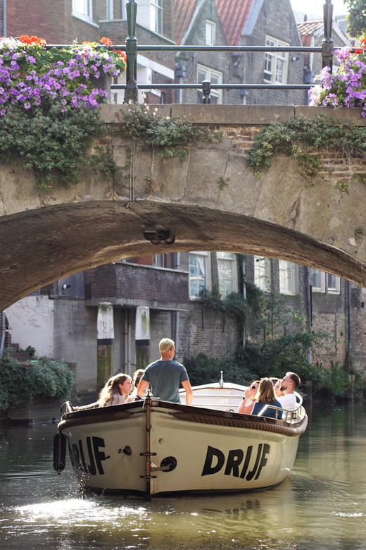 Dordrecht: City Canal Cruise - Price and value: what $21 gets you in Dordrecht
