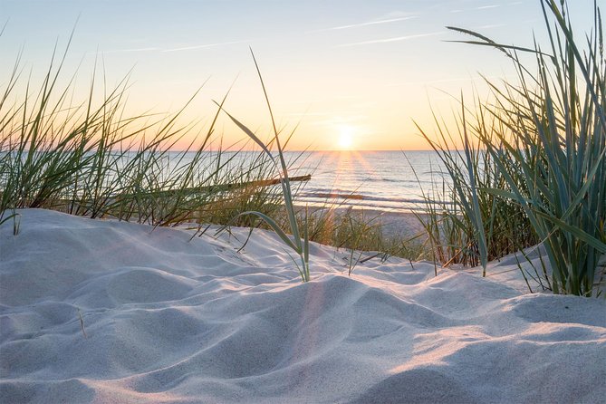 Drive it yourself electric Dune and Beach GPS audio tour - Hotel van Oranje: a 10-minute photo stop that feels like a postcard