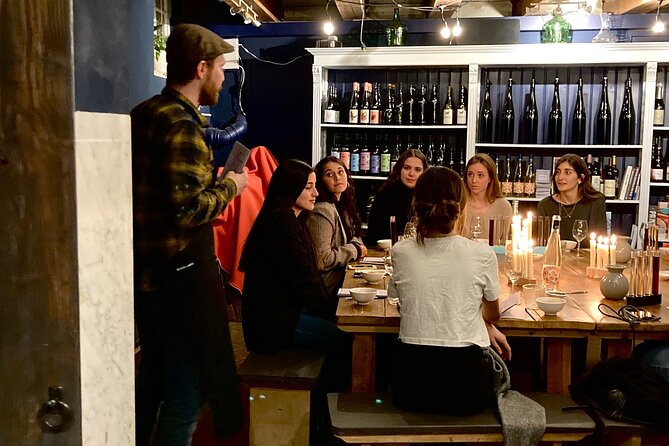 Dutch Winetasting - Amsterdam City Centre - Entering the hidden speakeasy on Haarlemmerdijk