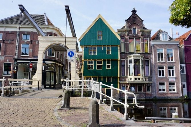 e-Scavenger hunt Alkmaar: Explore the city at your own pace - Pick your time: 24/7 access with no rush