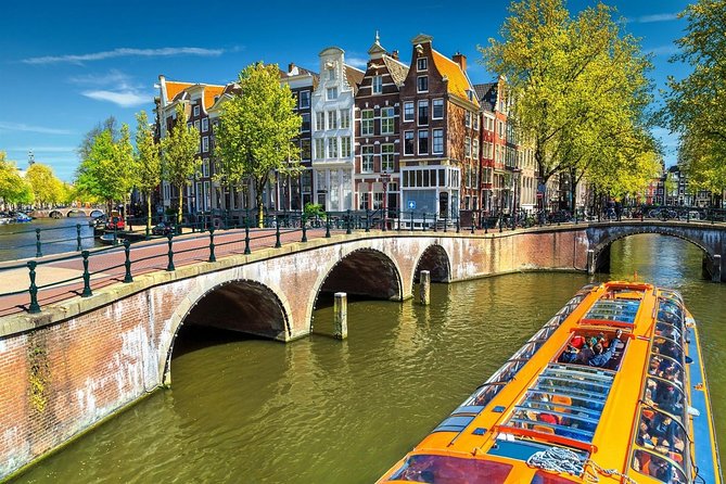 e-Scavenger hunt Amsterdam: Explore the city at your own pace - Stop 7 and 8, Rijksmuseum to Van Gogh Museum without the museum pressure