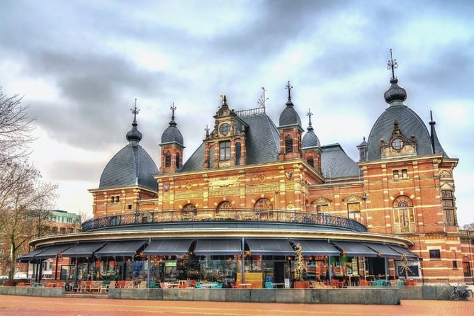 e-Scavenger hunt Arnhem: Explore the city at your own pace - What makes this hunt “guide-like” without being a traditional tour
