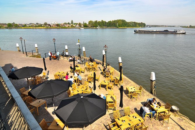 e-Scavenger hunt Dordrecht: Explore the city at your own pace - Should you book the Qula Dordrecht e-Scavenger hunt?