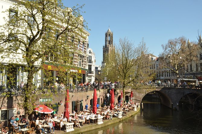 e-Scavenger hunt Utrecht: Explore the city at your own pace - Dom Tower of Utrecht and the Musical-Clock Side Trip