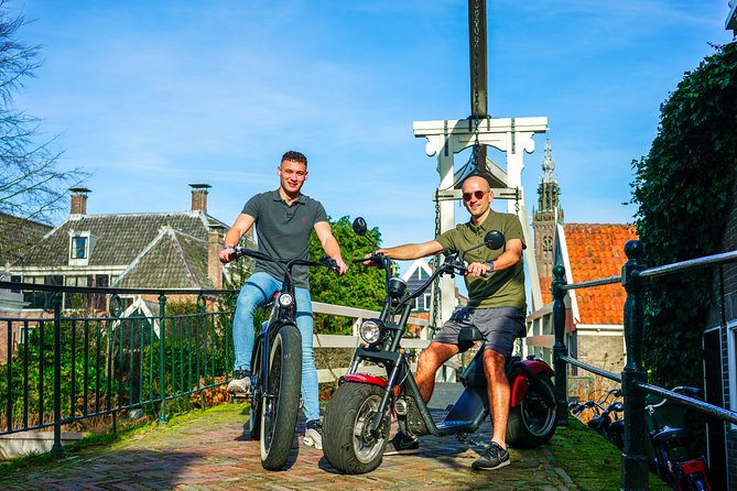 E-scooter rental Volendam - Countryside of Amsterdam - From Haven 45 in Volendam: starting your ride with less friction