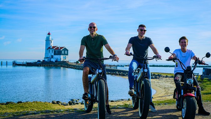 E-scooter rental Volendam - Countryside of Amsterdam - Monnickendam in about an hour: old-center charm and a beer brewery stop