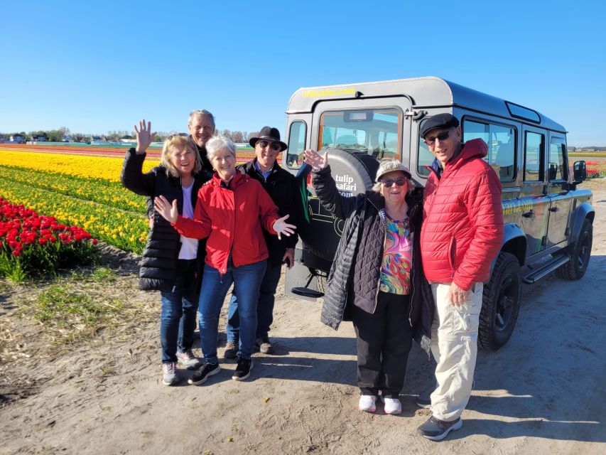 Enjoy the tulip fields in a Landrover with a local guide! - Driving past Keukenhof Castle from the road