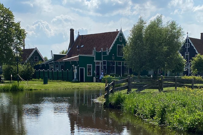 Escape Amsterdam: E-Bike to Zaanse Schans Windmills & Zaandam - Through Landsmeer and Het Twiske: the countryside shift