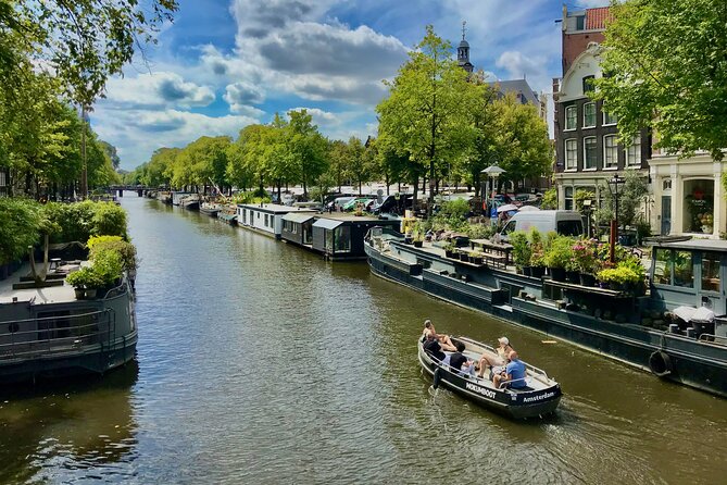 Exclusive Cheese Walk & Dutch Wine Discovery - Design & Wijn: the Dutch wine pairing that ties it all together