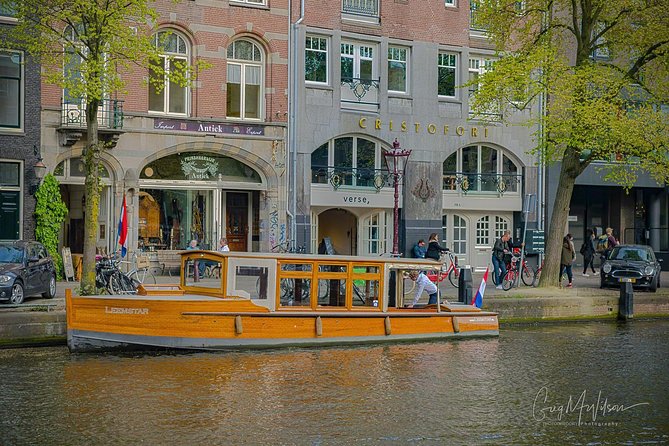Exclusive Cruise! 90 min - 12 guests max - Book Leemstar! - Who should book this canal cruise, and who might pass