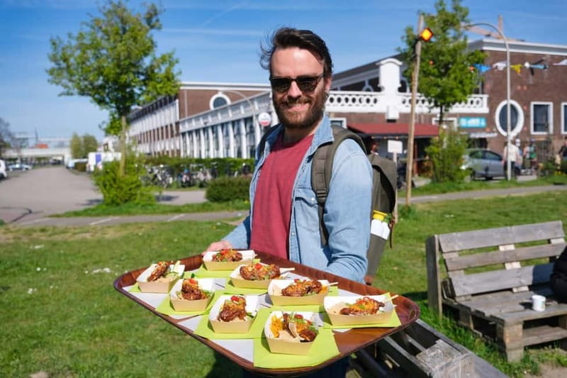 Food Tour by Bike: enjoy 6 bites and cycle trough Utrecht - The riding pace: 4 hours, 15 to 20 km, lots of breaks