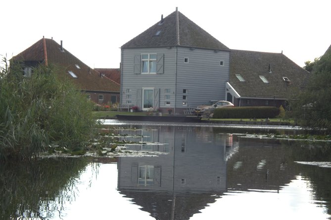 Fresh nose tour with the canoe through the nature near Amsterdam - Why this canoe tour from Watergang feels like a real change of pace