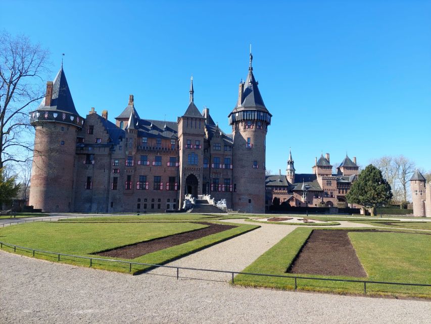 From Amsterdam: Castle De Haar Guided Tour - Castle de Haar rooms: what you will notice first