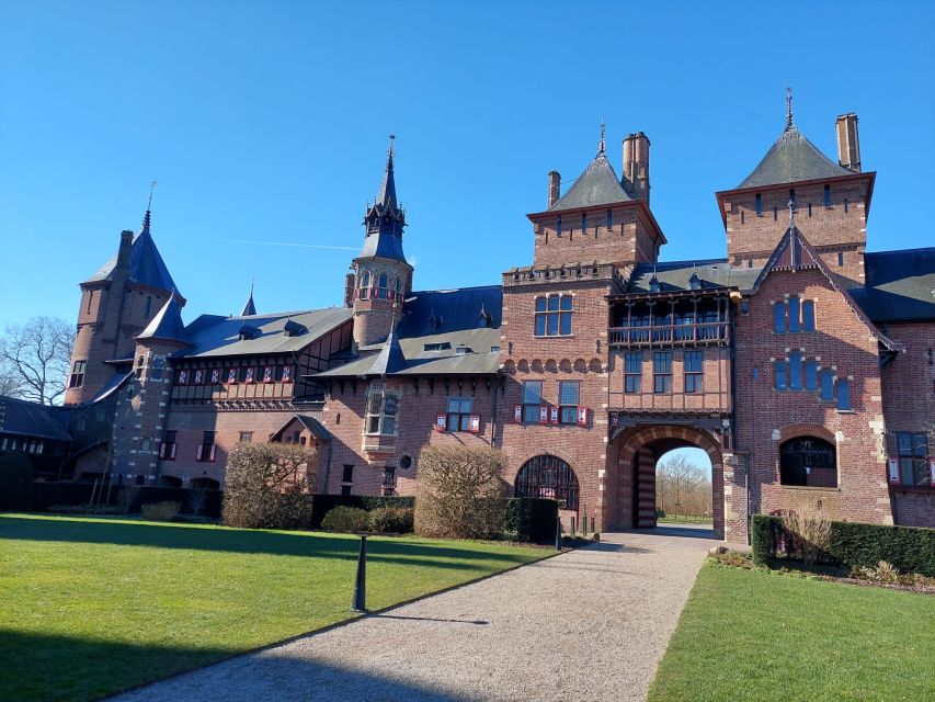 From Amsterdam: Castle De Haar Guided Tour - Guide style: where you will be satisfied, and where you might want more