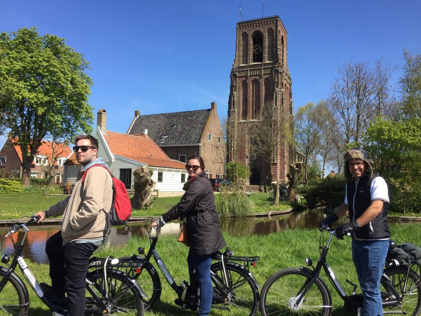 From Amsterdam: Countryside Bike Tour - Holysloot coffee stop: where Dutch apple pie becomes a practical fuel break