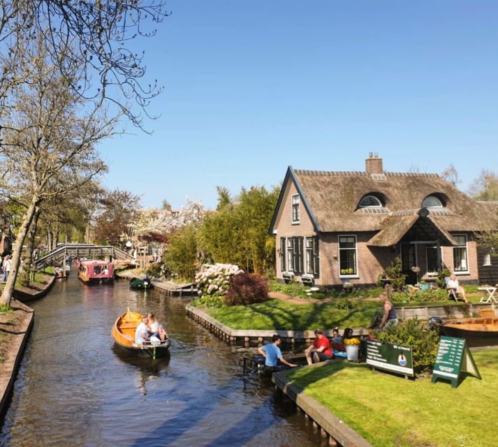 From Amsterdam: Giethoorn Day Trip with Small Electric Boat - Who this tour suits best, and who should be cautious