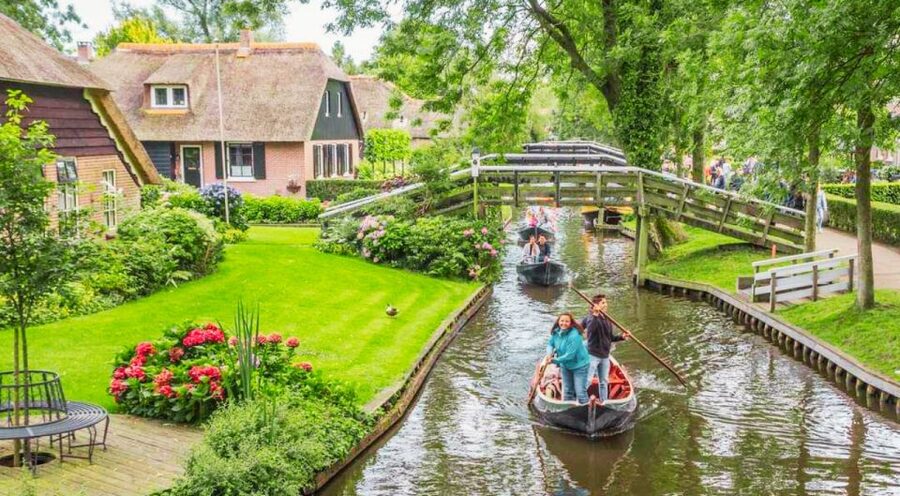 From Amsterdam: Giethoorn Guided Day Trip with Canal Cruise - Key things you get (and why they matter)
