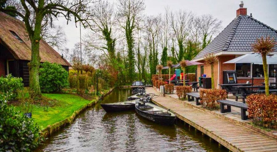 From Amsterdam: Giethoorn Guided Day Trip with Canal Cruise - How Long Is Enough Time, and What to Do If It Rains